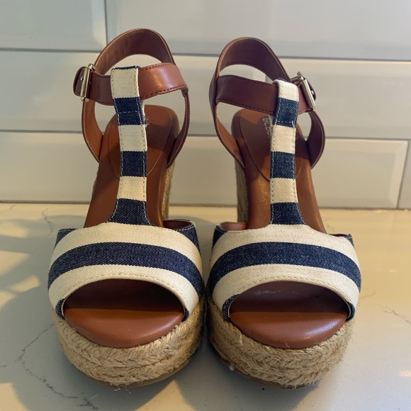 BCBGeneration espadrille canvas striped wedges 7 - Picture 2 of 9